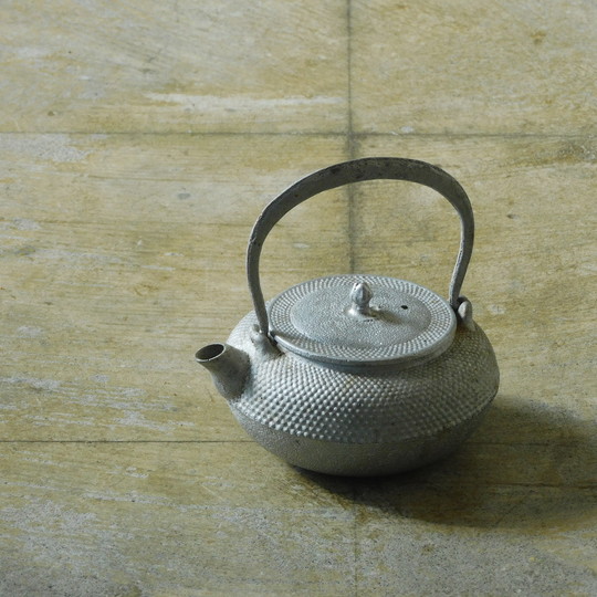 最新作の なきゃ 火鉢 茶道セット 鉄瓶 囲炉裏 逸品 囲炉裏 囲炉裏 抹茶 工芸品